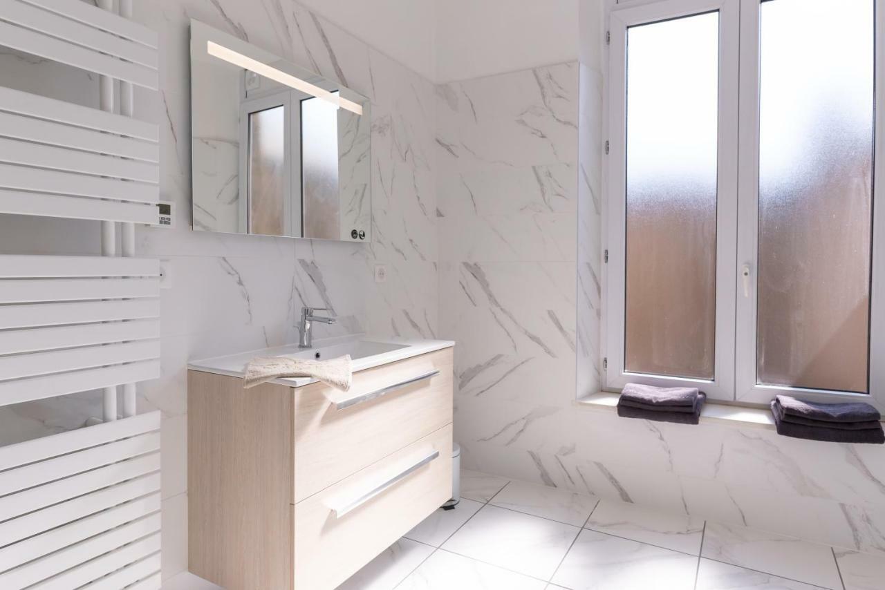 Suite Eugenie Charleville-Mézières エクステリア 写真