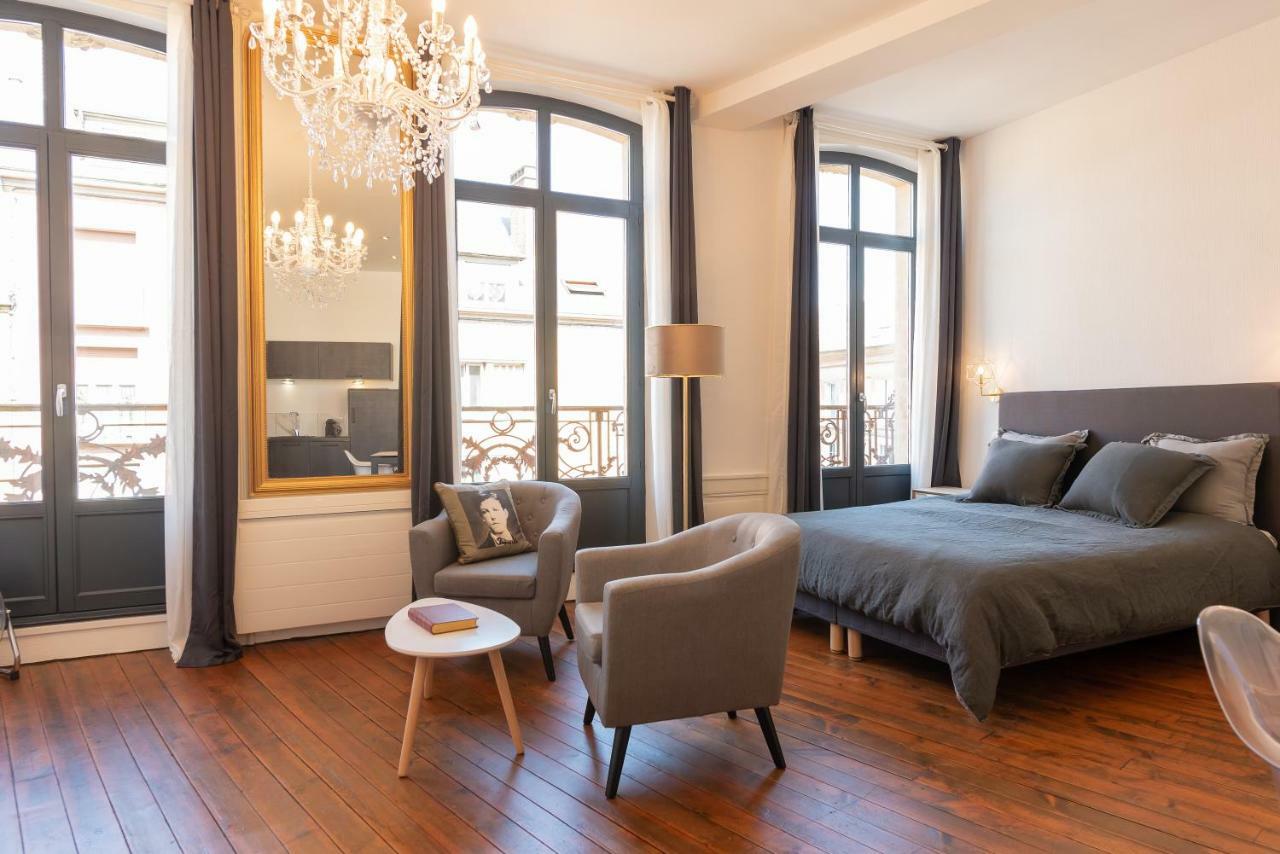 Suite Eugenie Charleville-Mézières エクステリア 写真