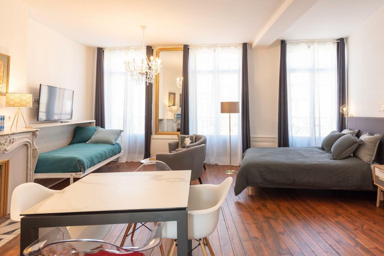 Suite Eugenie Charleville-Mézières エクステリア 写真